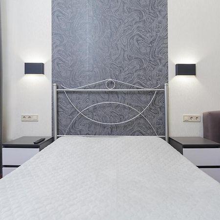 אודסה Apartment Zhukovskogo 17 מראה חיצוני תמונה