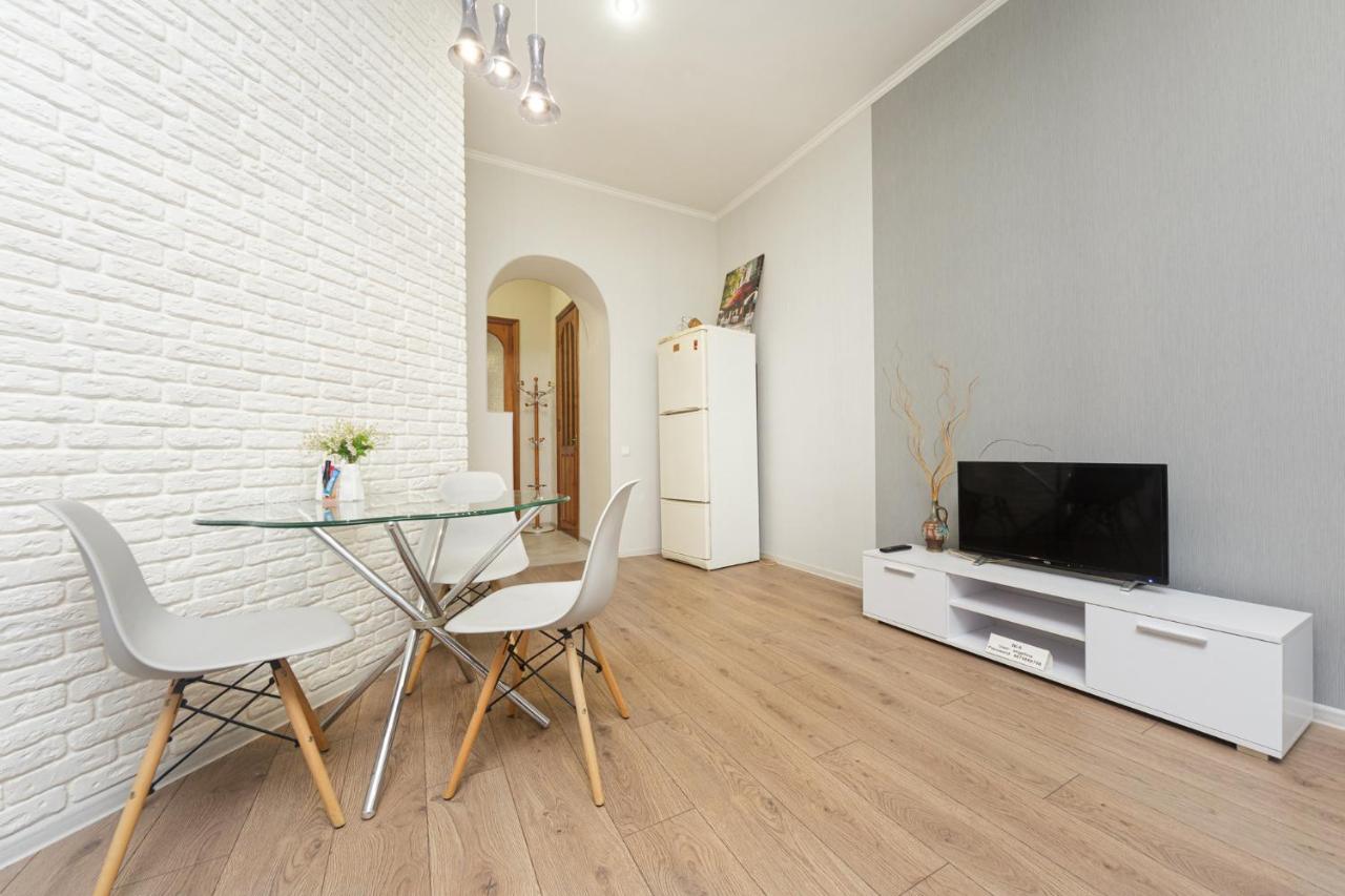 אודסה Apartment Zhukovskogo 17 מראה חיצוני תמונה