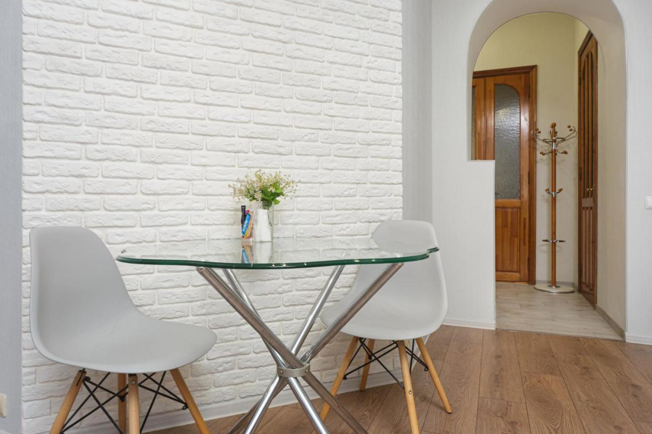 אודסה Apartment Zhukovskogo 17 מראה חיצוני תמונה