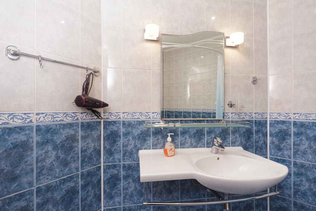 אודסה Apartment Zhukovskogo 17 מראה חיצוני תמונה